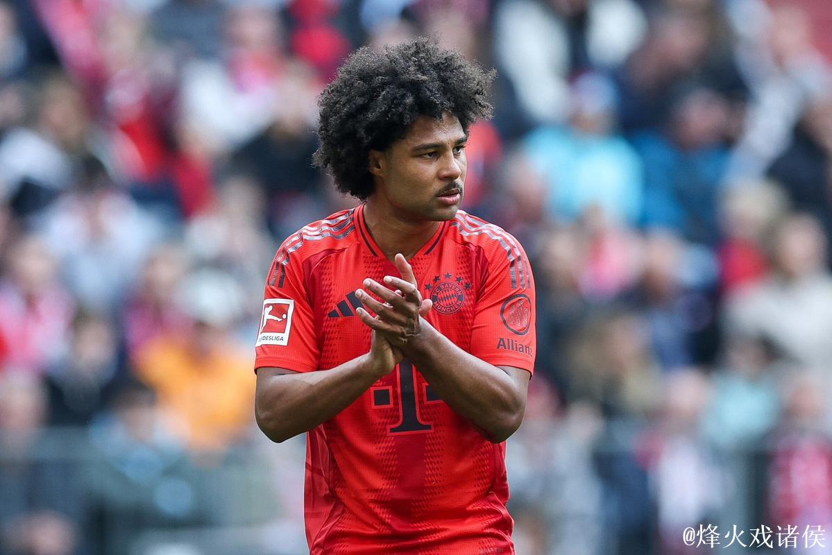 记者:拜仁与格纳布里商谈续约事宜 记者:拜仁与格纳布里商谈续约事宜